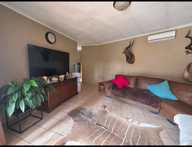 4 BEDROOM HOUSE FOR SALE IN ELSPARK